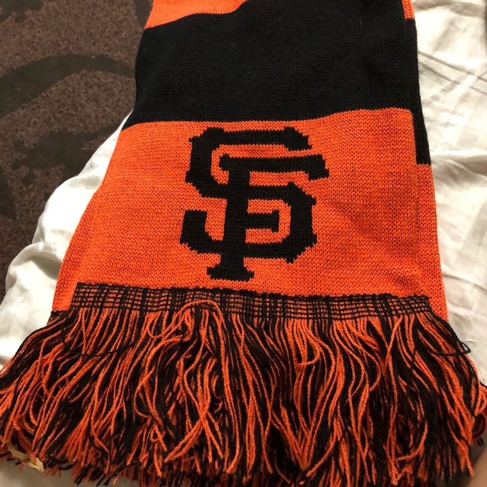 SF Giants Authentic scarf from Giants store